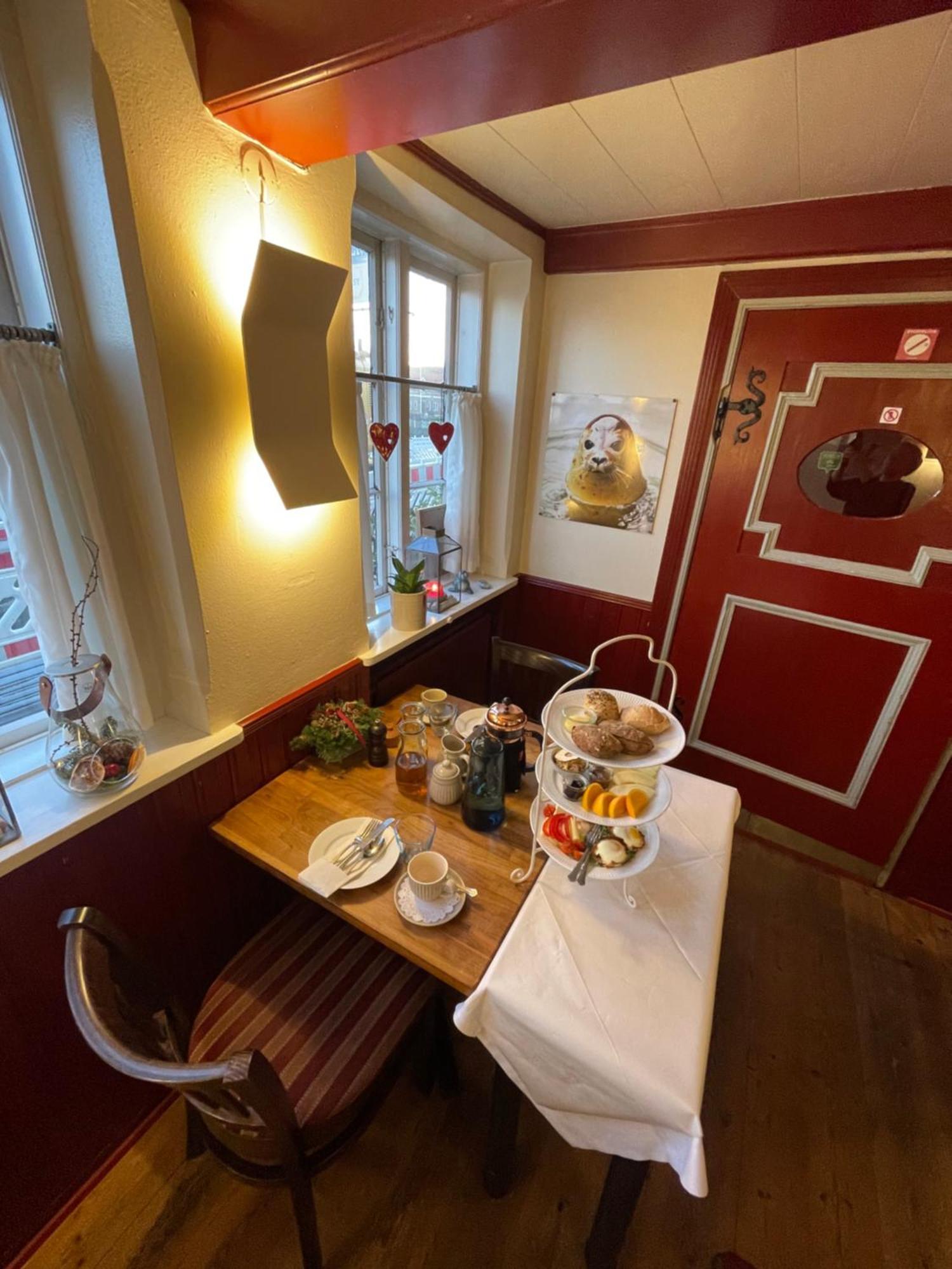 Restaurant Saelhunden Bed & Breakfast รีเบอ ภายนอก รูปภาพ
