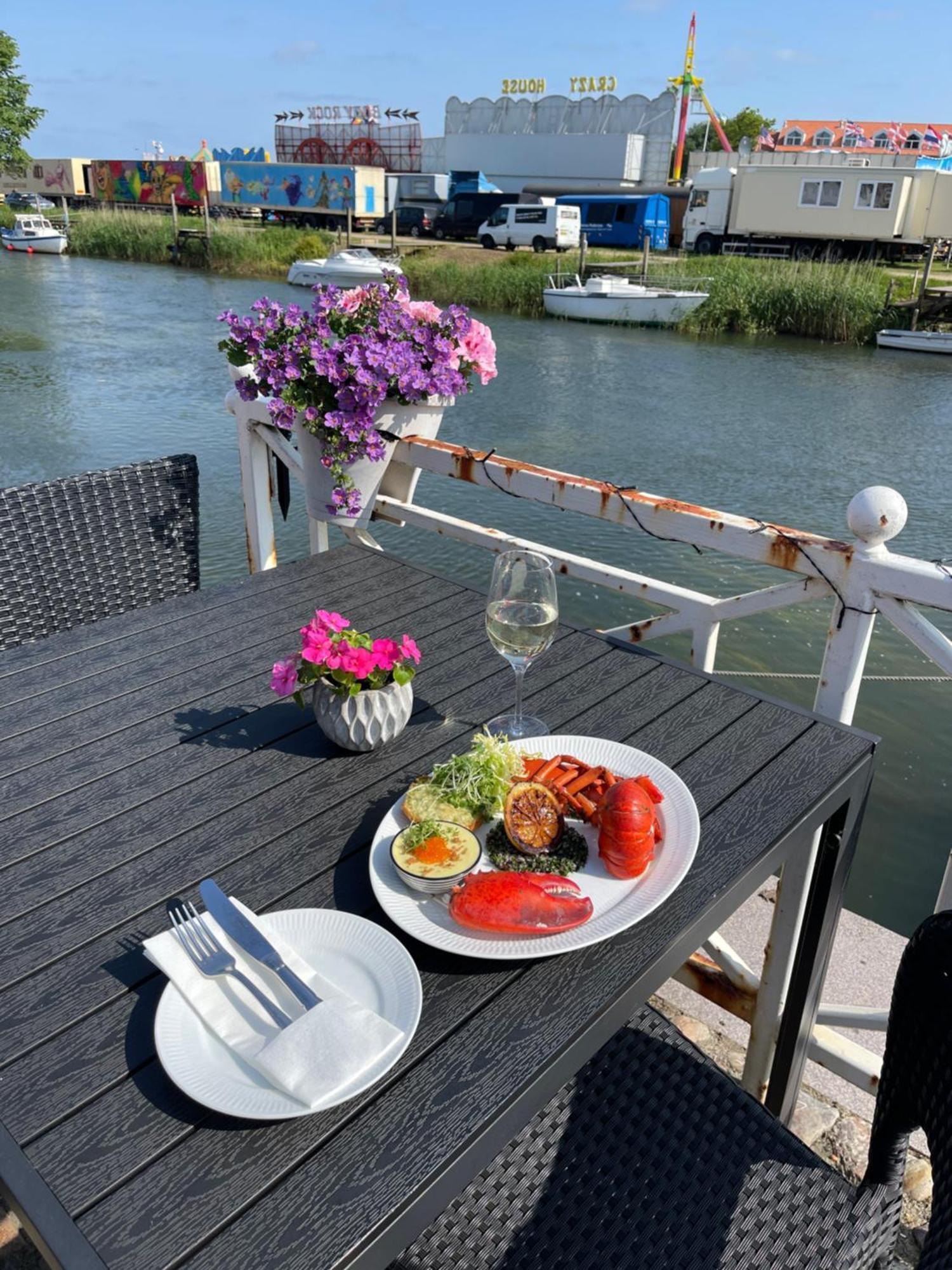 Restaurant Saelhunden Bed & Breakfast รีเบอ ภายนอก รูปภาพ
